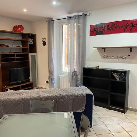 Casa Celeste, Bilocale Nel Pieno Centro Di Alassio Ngoại thất bức ảnh