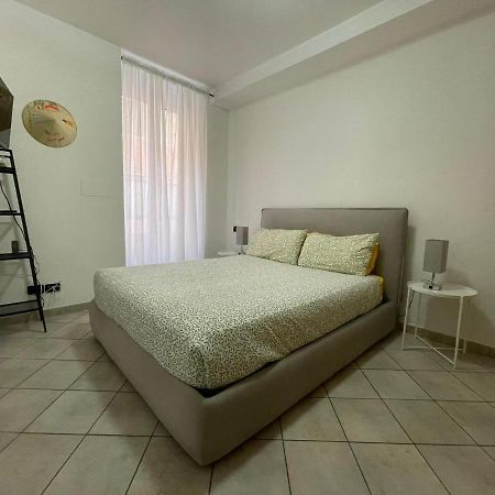 Casa Celeste, Bilocale Nel Pieno Centro Di Alassio Apartment Ngoại thất bức ảnh